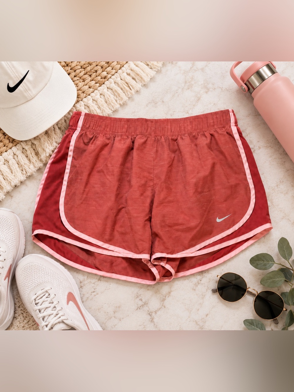 Nike Dri-FIT Tempo Running Shorts Women’s Large Rusty Rose Pink Athletic